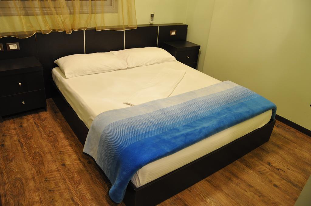 Ambasador Hotel Vlore Luaran gambar
