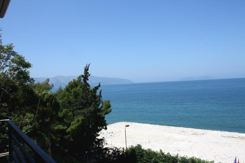 Ambasador Hotel Vlore Luaran gambar
