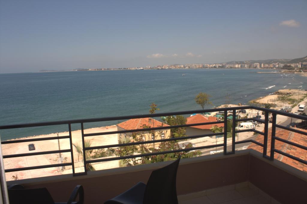 Ambasador Hotel Vlore Luaran gambar